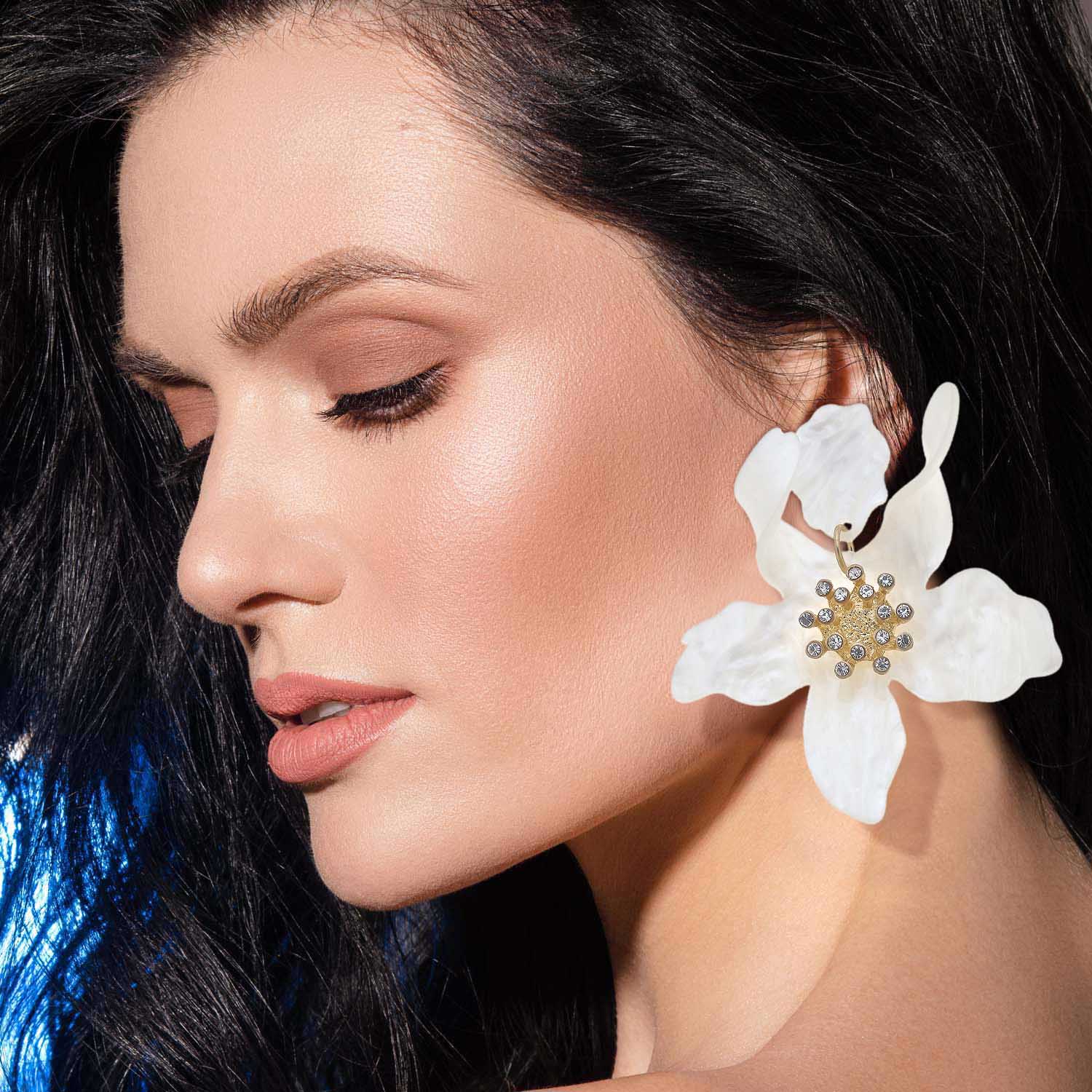 Aurelia White Floral Resin Drop Earrings