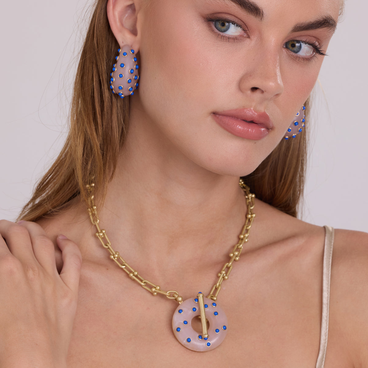 Beatrice Rose Quartz Resin And Lapis Toggle Necklace