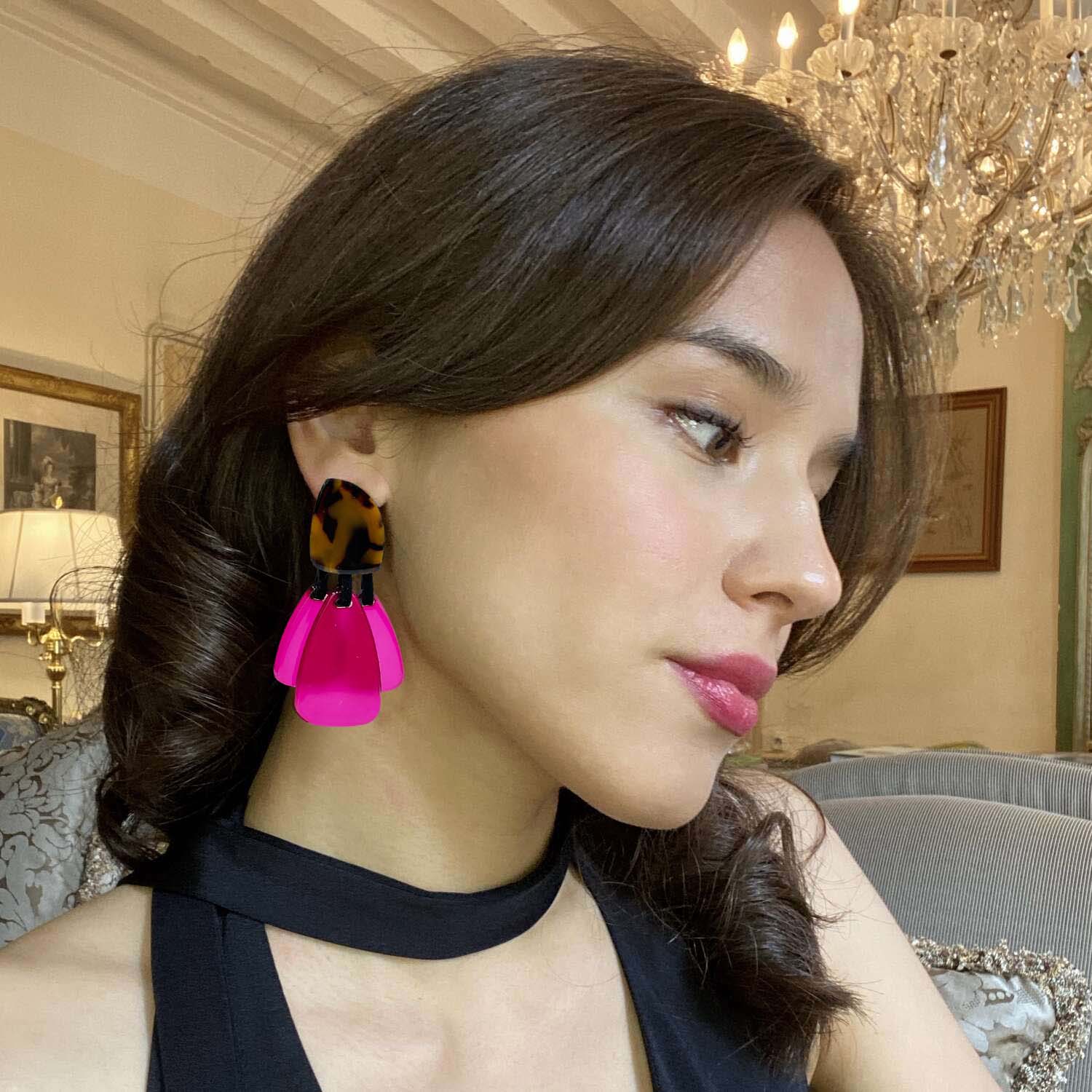 Patrizia Tortoise Resin Top Earrings With Fuschia Drops