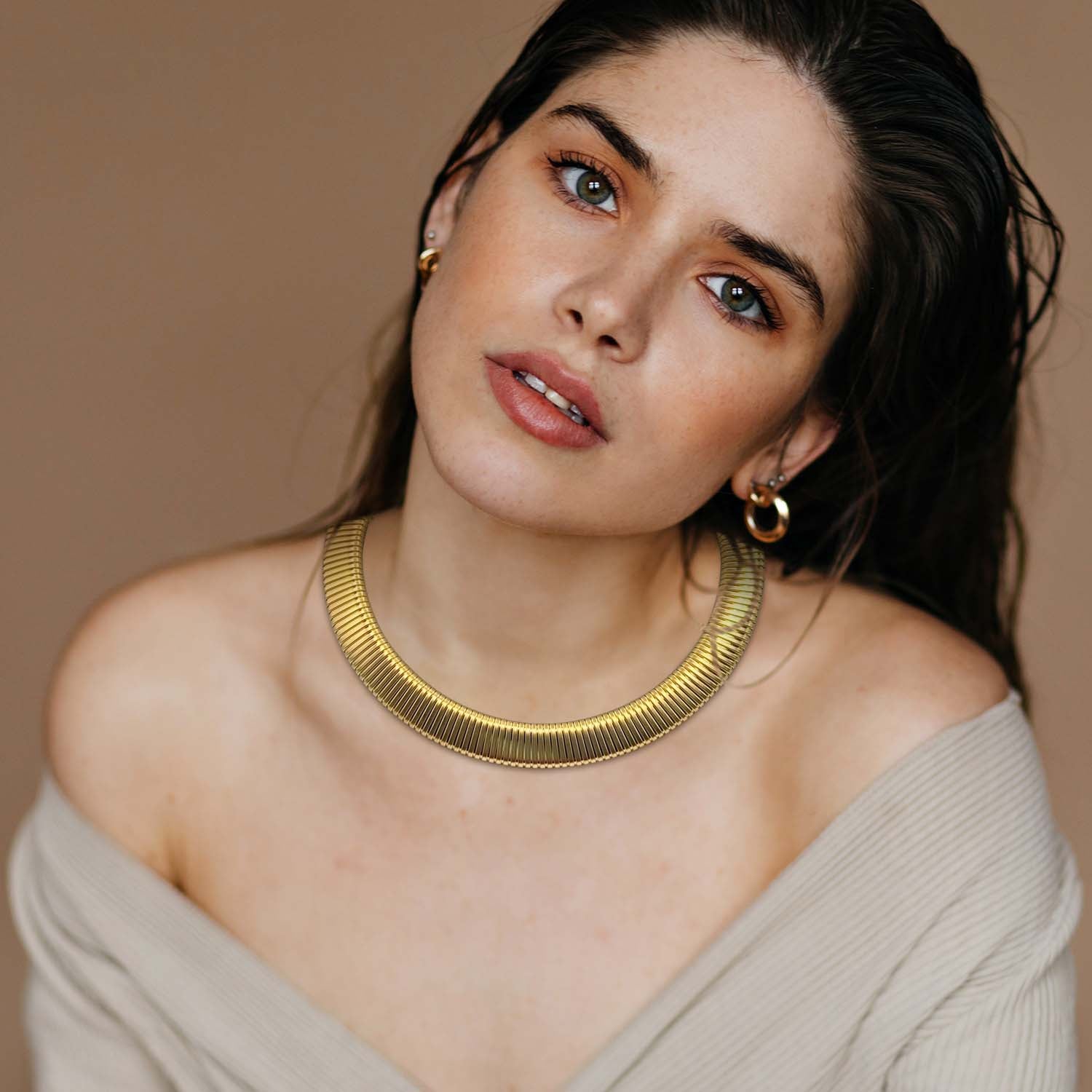 Collar de cobra chapado en oro Camille